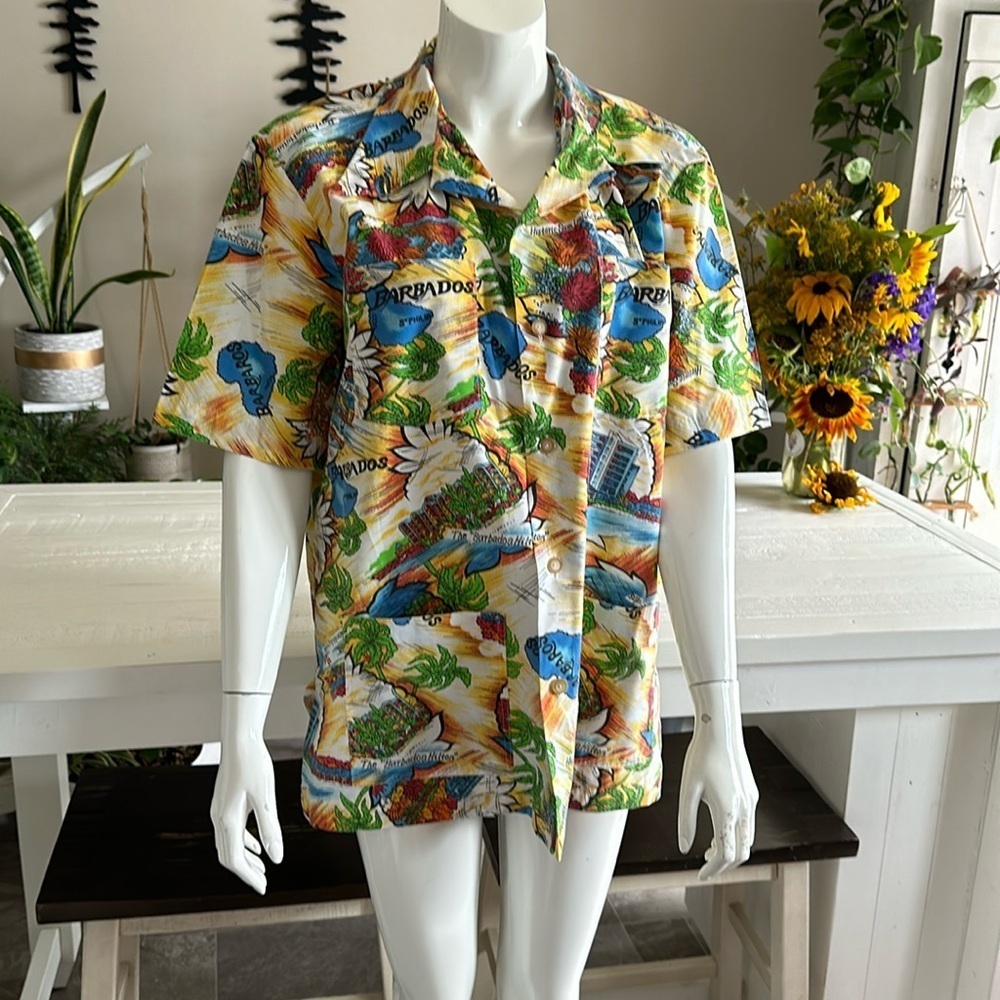 Tropical 1970s vintage Barbados short sleeve shirt, tropical vacation L-XL